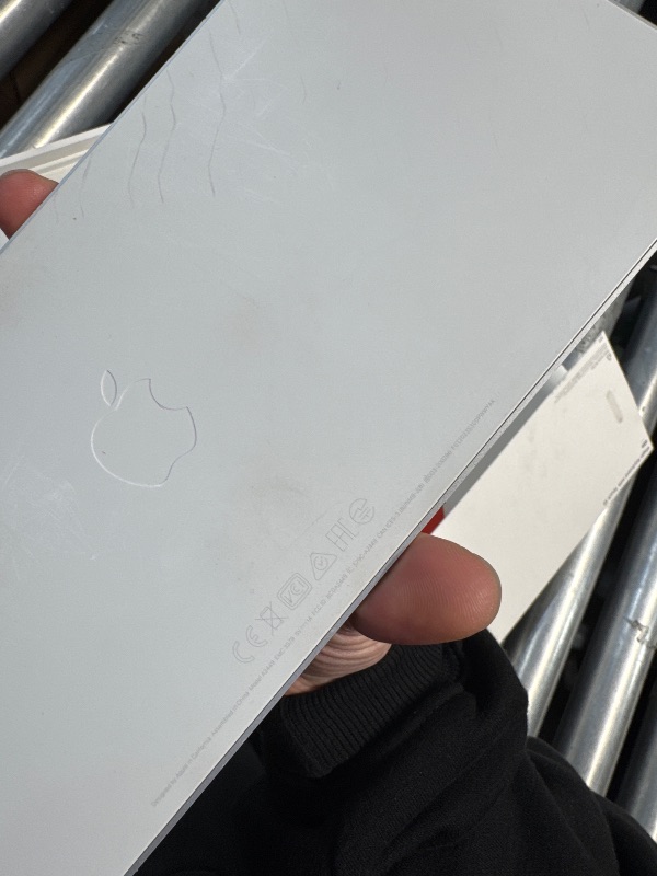 Photo 1 of ( OLD CHARGER MODEL) (MISSING CHARGER) Apple Magic Keyboard with Touch ID for Mac Models with Apple Silicon - US English (OLD CHARGER MODEL) 