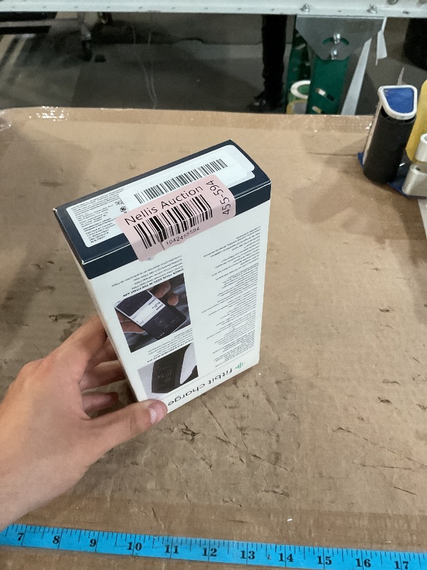 Photo 1 of **1OF THE WATCH BANDS IS HEAVILY DAMAGED**COMES WITH A NEW ONE **
Fitbit Charge 4 Black Advanced Fitness Tracker