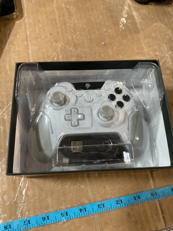 Photo 1 of EasySMX X20 Wireless Gaming Controller with RGB Backlit, 2-Stage Hall Effect Stick, 1000Hz Polling Rate, 6-Axis Gyro on Multi-Platform, Mech Buttons- Compatible with PC/Switch/Steam/Android