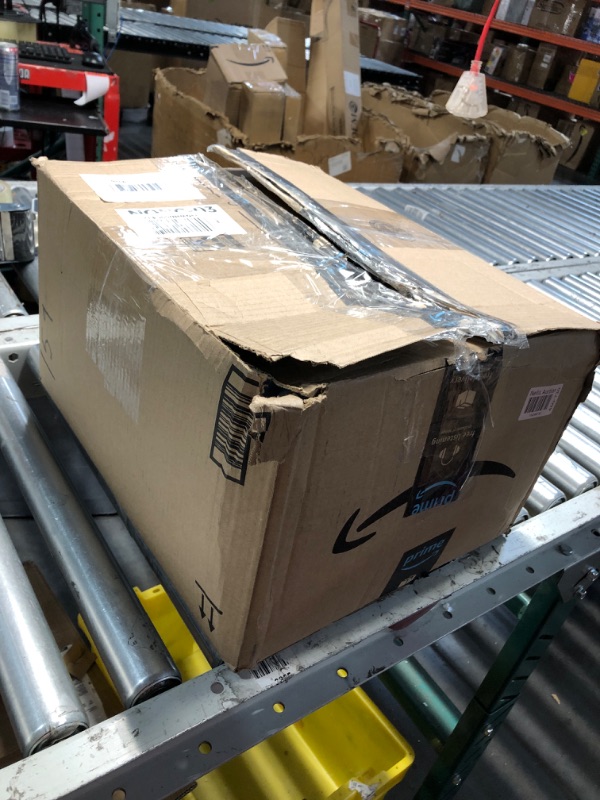 Photo 1 of VEVOR Water Distiller, 1.1 Gal Distilled Water Machine, 750W Pure Water Distilling w/BPA Free Plastic Container, Water Distillation Kit w/Button, Countertop Distilled Water Maker for Home, White