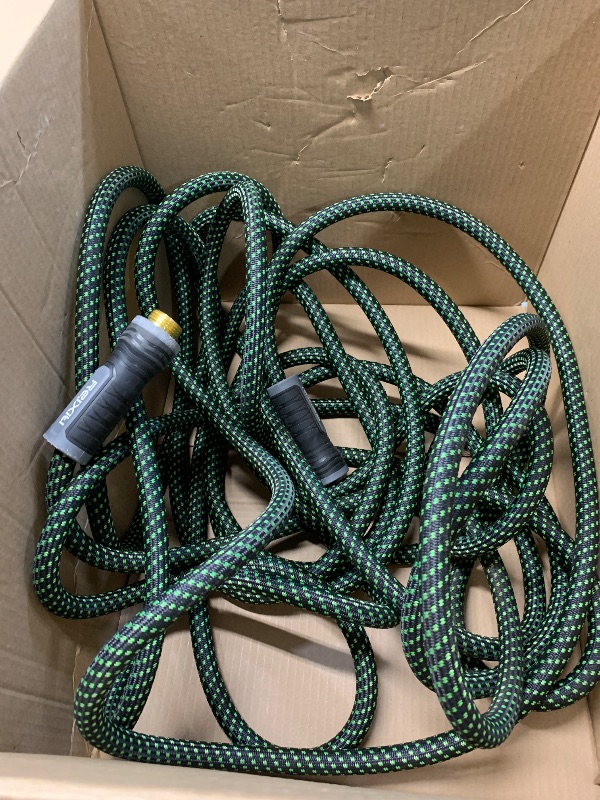 Photo 1 of (incomplete) Relxitl Garden Hose, Flexible Water Hose, Ultra Lightweight Non-Expanding hose with 10 Function Sprayer, Leak proof