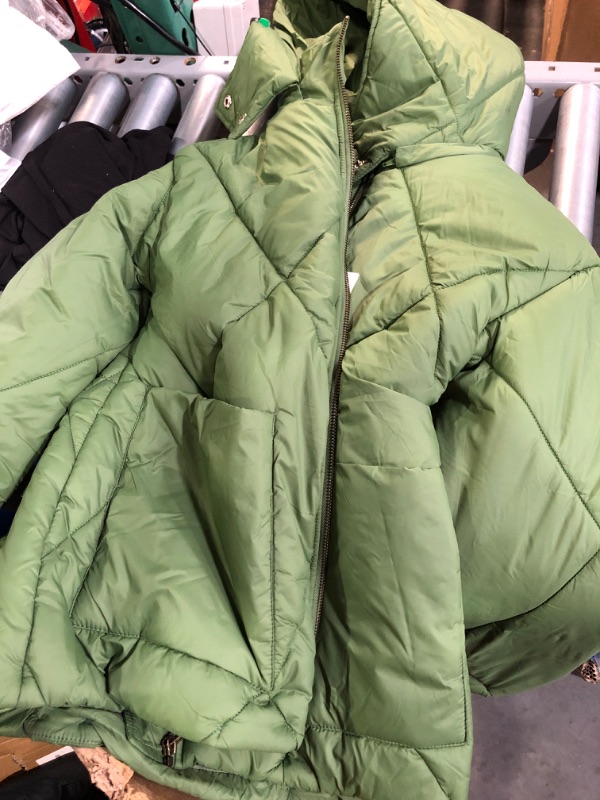 Photo 1 of (small)(used) Dellytop Womens Zipper Hooded Puffer Jacket Long Sleeve Winter Warm Down Coats with Pockets