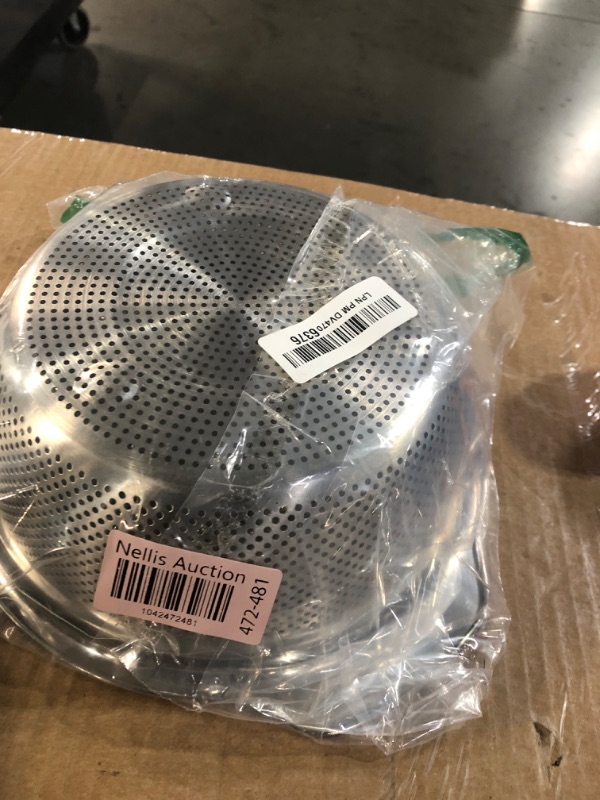 Photo 1 of (missing bottom piece) 304 Stainless Steel Microporous Colander with Handle, Rice Washers Microporous Strainer Set For washing vegetables