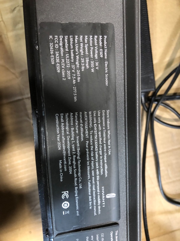 Photo 1 of (not functional)(sold for parts)(repair) INVANTI E30 Electric Scooter with Smart APP, 19.9 Miles Range & 18 MPH, 350W Motor, 8.5" Solid Tires