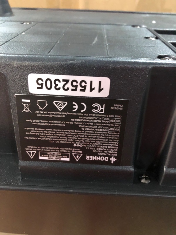 Photo 1 of ***USED - DAMAGED - CRACKED - POWERS ON - UNABLE TO TEST FURTHER - MISSING MUSIC HOLDER - SEE PICTURES***
Donner DEP-20 Beginner Digital Piano 88 Key Full Size Weighted Keyboard, Portable Electric Piano with Sustain Pedal, Power Supply