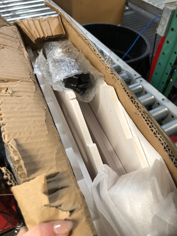 Photo 1 of Brooder Box for Chicks brooder Heater,Poultry Heater Breeding Box with 30W Heating lamp & Viewing Window &Temperature Adjustable for 30-40 Chicks,Duckling,Quail Bird,Parrot