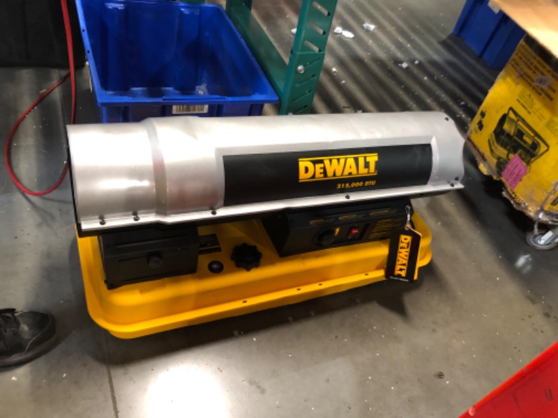 Photo 1 of ***USED - MAJOR DAMAGE - UNTESTED - SEE COMMENTS***
Dewalt F340700 215,000 BTU Forced Air Kerosene Construction Heater