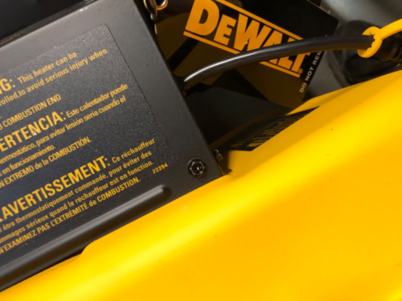 Photo 1 of ***USED - MAJOR DAMAGE - UNTESTED - SEE COMMENTS***
Dewalt F340700 215,000 BTU Forced Air Kerosene Construction Heater