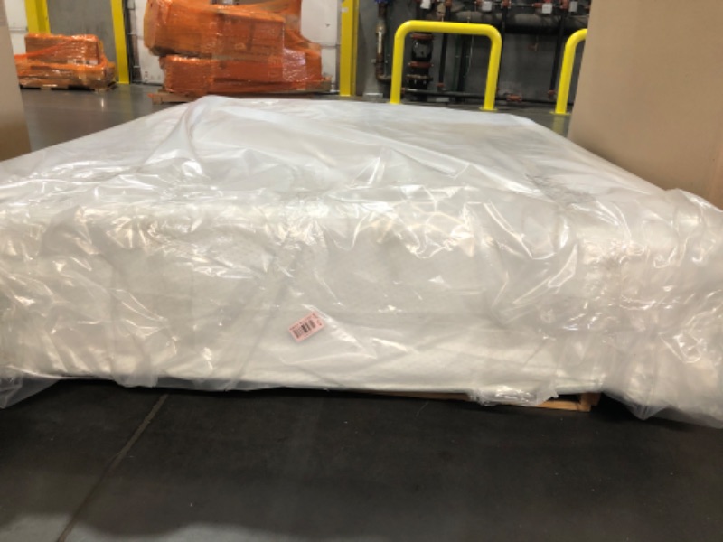 Photo 1 of *** MATTRESS SLIGHTLY DIRTY ***
ZINUS 12 Inch Green Tea Memory Foam Mattress [New Version], Fiberglass free, Medium Firm Feel, Zoned Pressure Relief, Certified Safe Foams & Fabric, Bed-In-A-Box, Queen