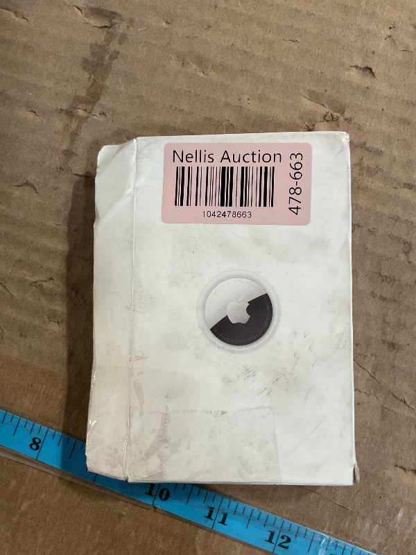 Photo 1 of Apple AirTag 4 Pack