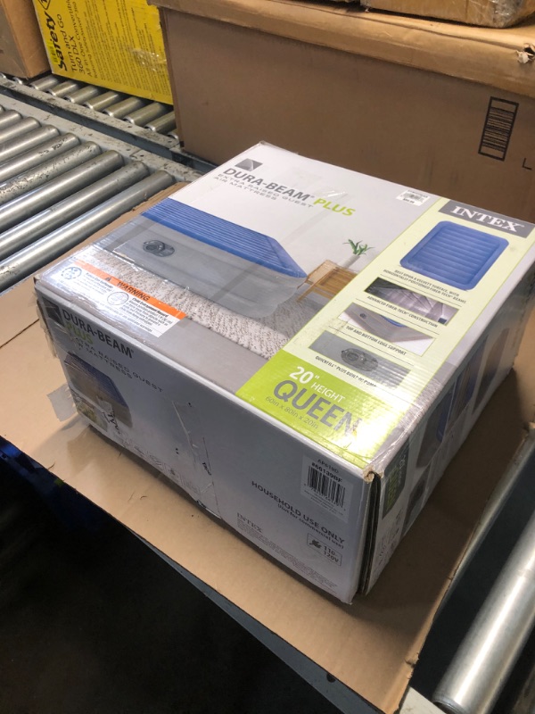 Photo 1 of ***(HEAVILY USED/ SMELLS LIKE SMOKE)***
Intex 64447ED Dura-Beam Deluxe Ultra Plush Air Mattress Fiber-Tech – Queen Size – Built-in Electric Pump – 20in Bed Height – 600lb Weight Capacity