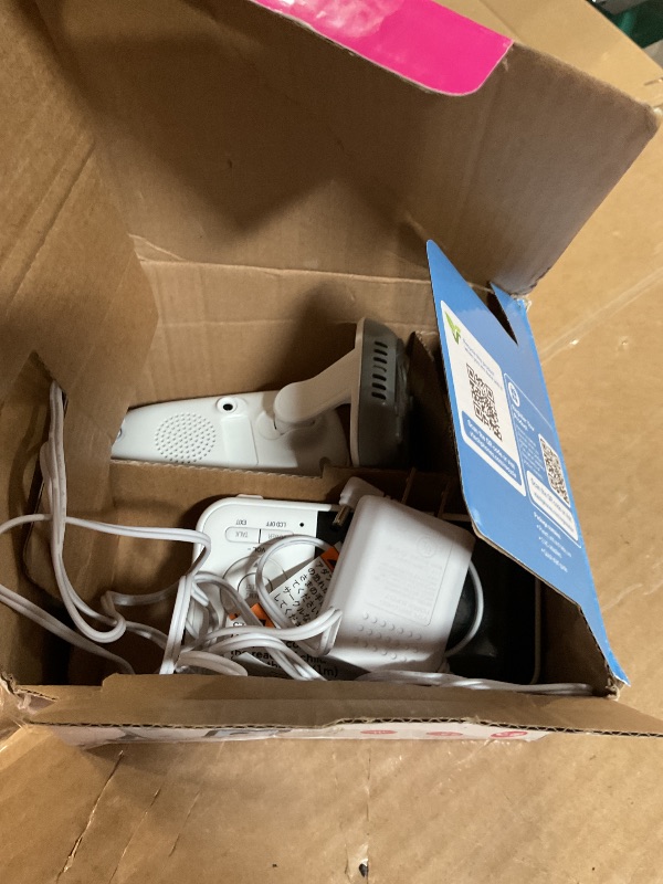 Photo 1 of **MISSING POWER CORD**VTech VM819 Baby Monitor with Camera and Audio, 2.8” Screen Portable Baby Camera, Night Vision, 2-Way Audio, Temperature Sensor and Lullabies, Secure Transmission No WiFi, Ideal for Baby/Elderly/Pet