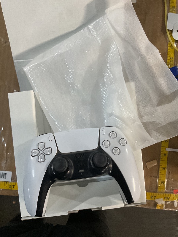 Photo 1 of (used)(see all images) PlayStation DualSense® Wireless Controller - White