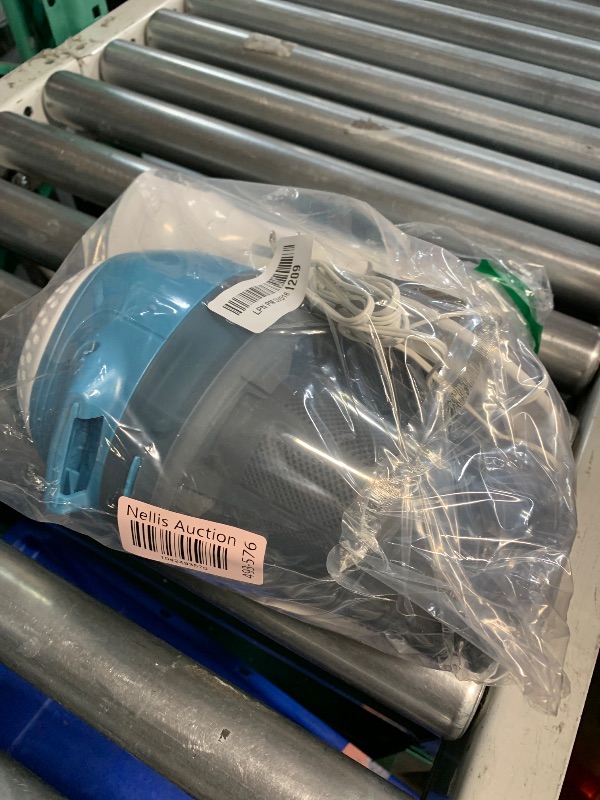 Photo 1 of BLACK+DECKER dustbuster AdvancedClean Cordless Handheld Vacuum, Compact Home and Car Vacuum with Crevice Tool (CHV1410L)