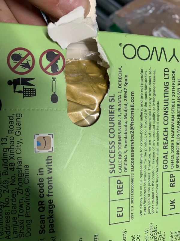 Photo 1 of PartyWoo Metallic Gold Balloons 50 pcs 12 Inch Chrome Gold Balloons for Graduation Baby Shower Gender Reveal Christmas Wedding New Year Anniversaries Birthday Party Decorations Gold-G101