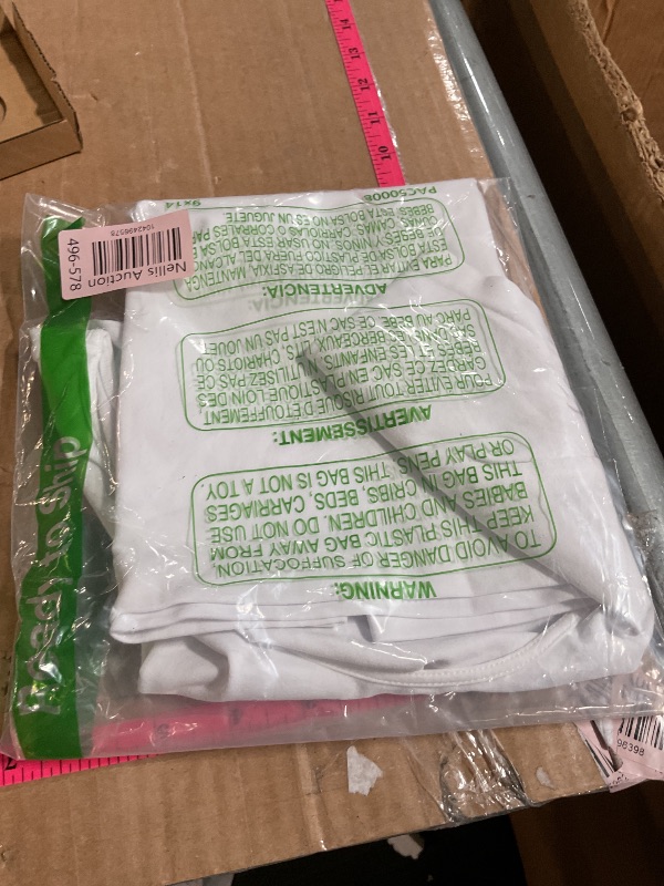 Photo 1 of ***(MINOR DAMAGE/ HEAVILY USED)***
NIKIBIKI Women Seamless Cap Sleeve Scoop Neck Fitted Top, Made in U.S.A, One Size (White)