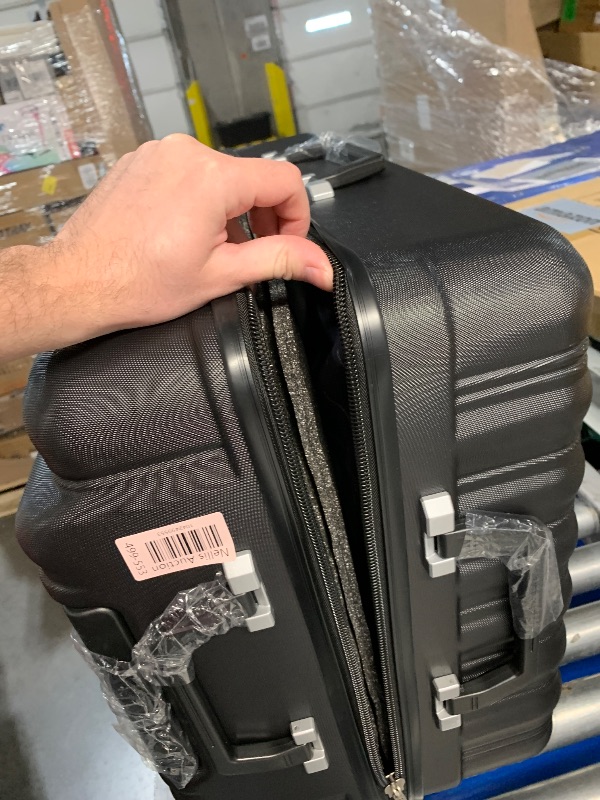 Photo 1 of (GOOD/FAIR) (NO BOX OR BAG) boldworks Wine Suitcase for Airplanes 12 Bottle Wine Luggage for Airplane Travel with TSA Approved Lock and Removable Insert to Carry Liquor Black Color Case