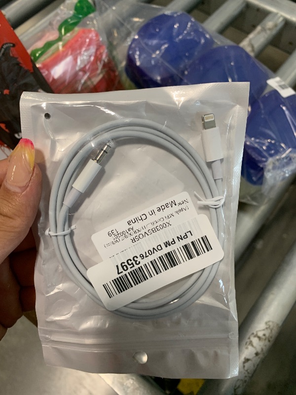 Photo 1 of (Apple MFi Certified) iPhone AUX Cord,Lightning to 1/8 Inch Audio Cable,3.3ft, Headphone Jack Adapter Male Aux Stereo Audio Cable Compatible for iPhone 14/13/12/11/XR/X/8/7 (White)