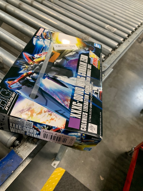 Photo 1 of #174 Wing Gundam Zero, "Gundam Wing", Bandai HGAC - Model Building Kit