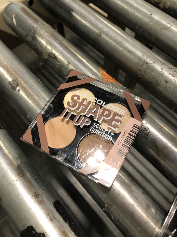 Photo 1 of ***Similar***
L.A. COLORS Show It Off & Shape It Up Palette, Shape It Up Sculpt & Contour CFP638