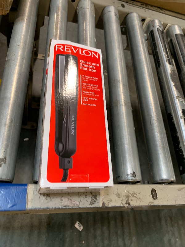 Photo 1 of   Revlon Smooth and Straight Ceramic Flat Iron | Fast Results, Smooth Styles (1 in)