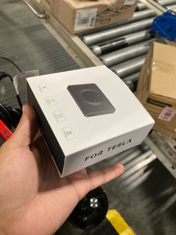 Photo 1 of Tesla Carplay, Wireless Carplay Adapter & Android Auto for Tesla Model 3/Model Y, 2016-2024 Years, Plug & Play Instant, 2.4G+5G Dual-Band WiFi