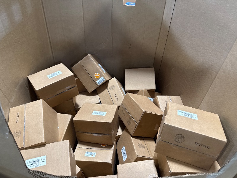 Photo 1 of ***BOX WITH DIFFERENT DRINKS// NO RETURN//AS IS***