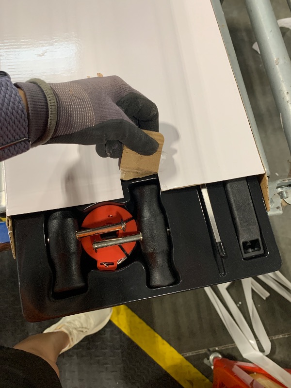 Photo 1 of weyleity 7PCS Windshield Removal Tool Kit | Automotive Wind Glass Removal Hand Tool Car Windscreen Remover Set for Classic Vintage Car Windscreen Remover Set