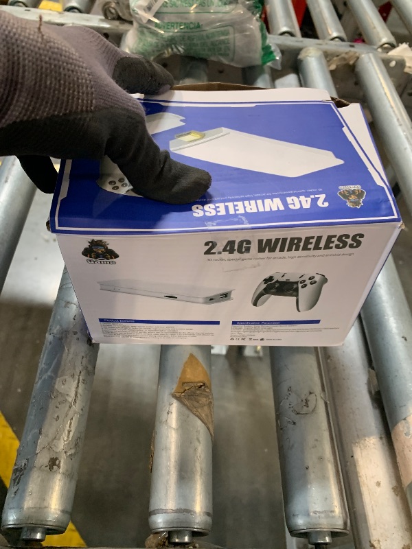 Photo 1 of 2025 Upgrade Wireless Retro Game Console,Retro Game Stick with 20,000+ Games,4k Hdmi Output Game Stick,TV-Connectable Game Stick,Plug and Retro Play Video Games for Tv,Retro Game Stick.Whtie64GB