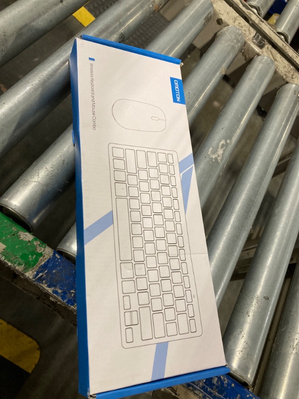 Photo 2 of  **MISSING MOUSE**OMOTON Bluetooth Keyboard and Mouse Combo, Wireless Keyboard Mouse for iPad Pro 13,11(2024)/12.9, iPad 10th/9th/8th/7th Gen, iPad Air 6/5/4, and Bluetooth Enabled Devices (Black)