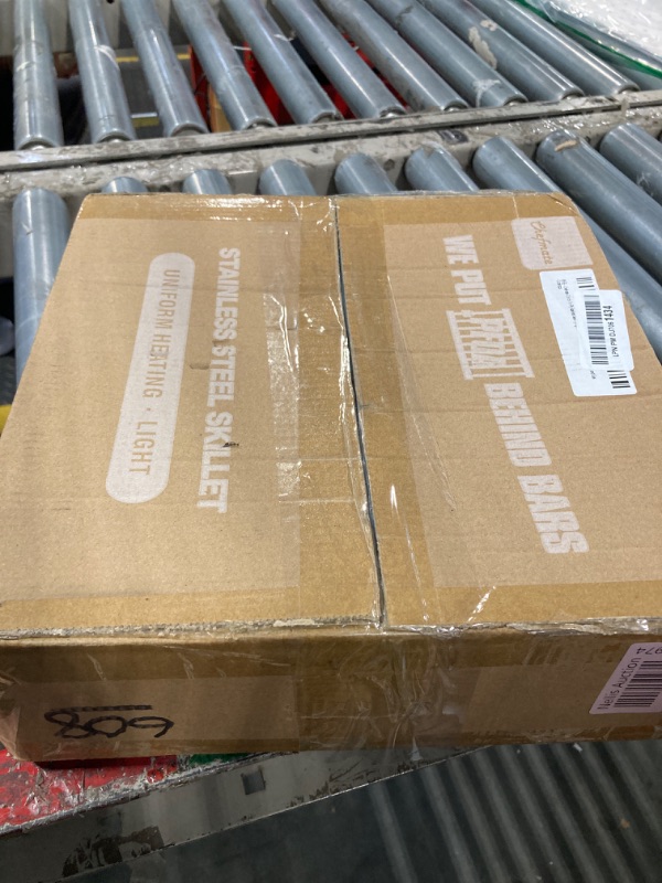 Photo 1 of ***WASH BEFORE USE***VocVoi Chefmate 12 inch Tri-Ply Stainless Steel Frying Pan with LID,PFOA&PTFE Free Skillets,Chef's Pans,Dishwasher and Oven Safe Cookware, Works on Induction,Ceramic and Gas Cooktops