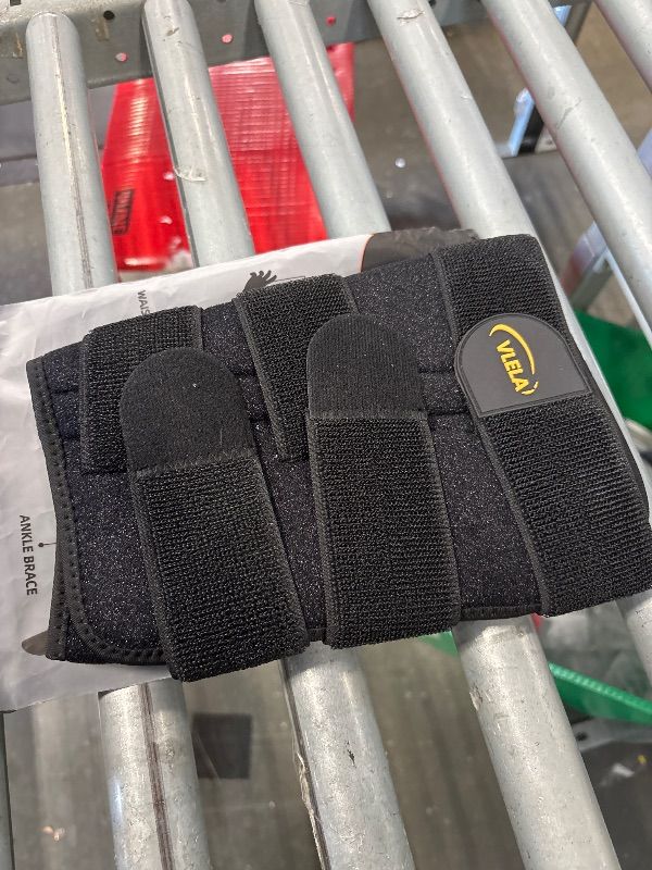 Photo 1 of Hamstring Compression Sleeve with 3 Adjustable Straps,Thigh Compression Sleeve for Men Women,Thigh Wrap Compression for Pulled Hamstring,Groin ,Quad,Hamstring Brace for Hamstring Injury, Leg Brace for Upper Thigh support (Black, Large)