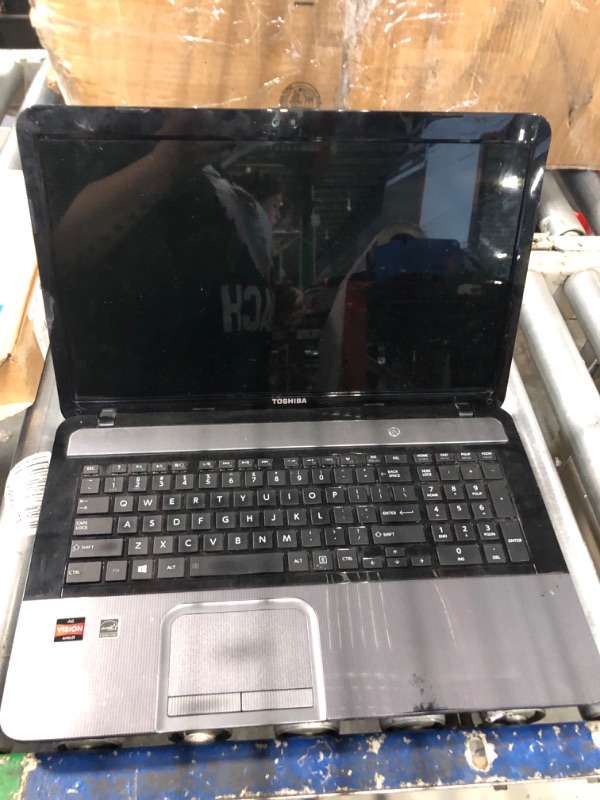 Photo 3 of **MISSING POWER CORD-UNABLE TO TEST**
TOSHIBA SATELLITE L875D-S7332 AMD A6-4400M @ 2.70GHz 6GB RAM 750GB HDD WIN-10P