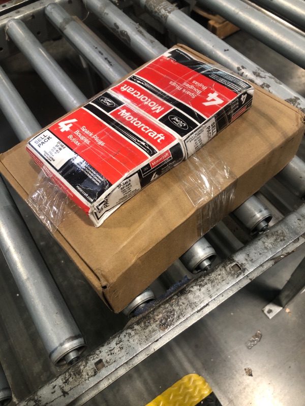 Photo 1 of MAS Set of 8 Straight boot Ignition Coil Pack DG511+8 Motorcraft Platinum Spark Plugs SP515 SP546 Compatible with Ford Expedition F150 F250 Super Duty Lincoln 3L3E12A366CA C1541 FD508 UF537