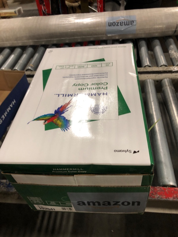 Photo 1 of Hammermill Printer Paper
