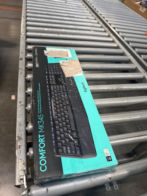 Photo 1 of ******MISSING MOUSE****Logitech MK345 Wireless Combo Full-Sized Keyboard with Palm Rest and Comfortable Right-Handed Mouse, 2.4 GHz Wireless USB Receiver, Compatible with PC, Laptop,Black