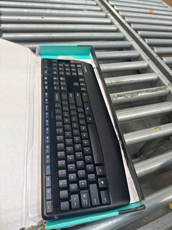 Photo 1 of ******MISSING MOUSE****Logitech MK345 Wireless Combo Full-Sized Keyboard with Palm Rest and Comfortable Right-Handed Mouse, 2.4 GHz Wireless USB Receiver, Compatible with PC, Laptop,Black