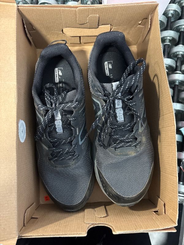 Photo 1 of ***USED***New Balance Men's 410 V8 Trail Running Shoe, Phantom/Black/Castlerock, 11.5
