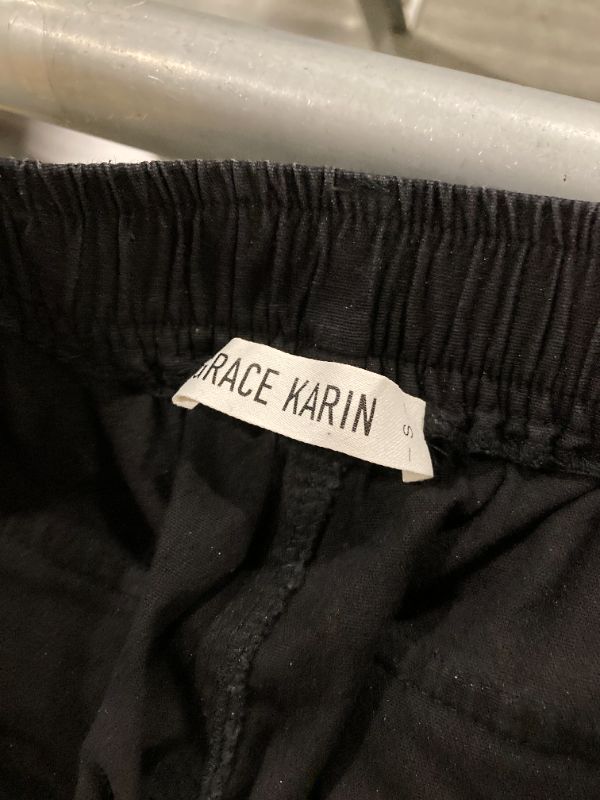 Photo 1 of ***SIZE SMALL*** GRACE KARIN Women's Capri Pants Slim-Fit Cropped Tapered Leg Cotton Pants with Pockets Black S
