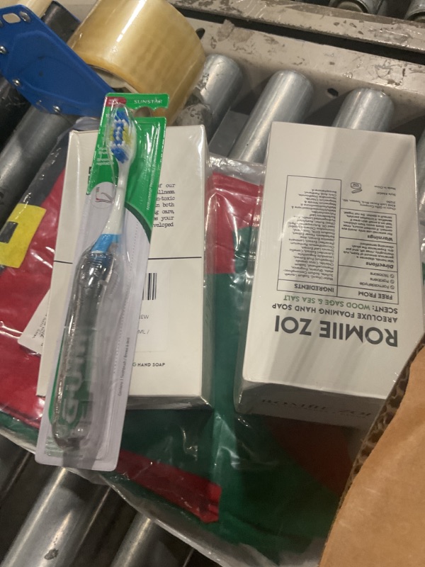 Photo 1 of  GUM Travel Toothbrush