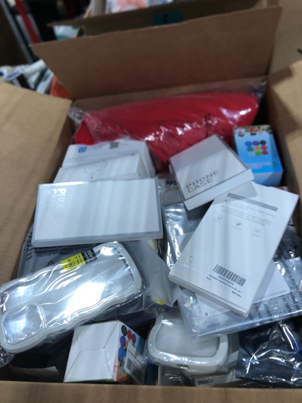 Photo 1 of ***BUNDLED BAG OF  ***
***AS IS / NO RETURNS -  FINAL SALE***
