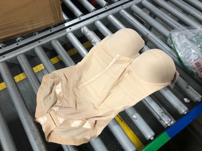 Photo 1 of ***SIZE 34DD*** Maidenform womens Shaper With Built-in Bra & Anti-static Fl1256 shapewear bodysuits, Latte Lift