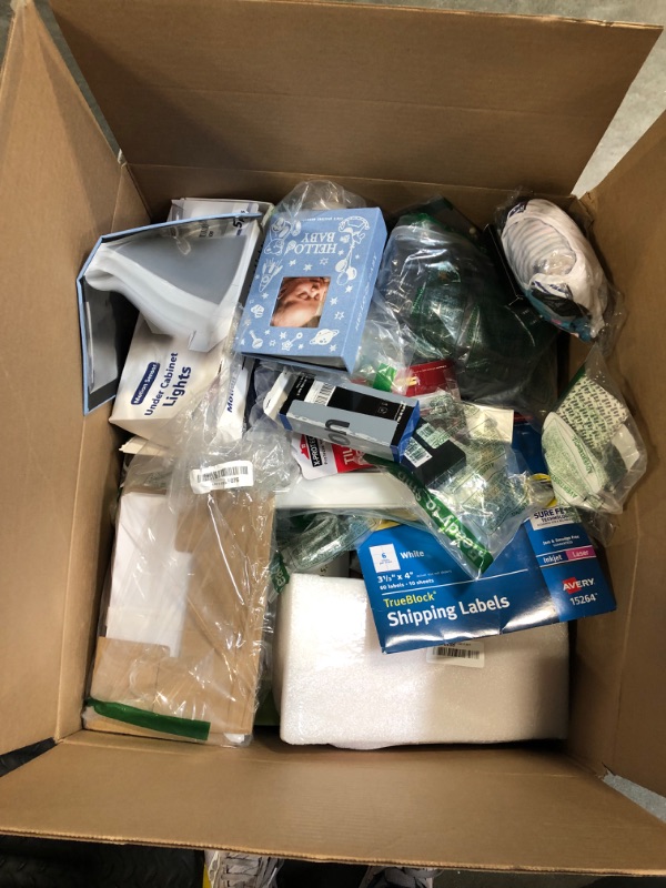 Photo 1 of ***BUNDLED BAG OF  ***
***AS IS / NO RETURNS -  FINAL SALE***
