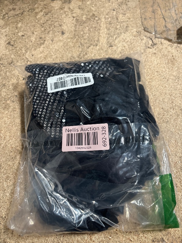 Photo 1 of ***STOCK PHOTO FOR REFERENCE ONLY***WDIRARA Women's Plus Size Sequin Tops Glitter Sparkly Long Sleeve T Shirt Asymmetrical Hem Party Tee Top Black 2XL