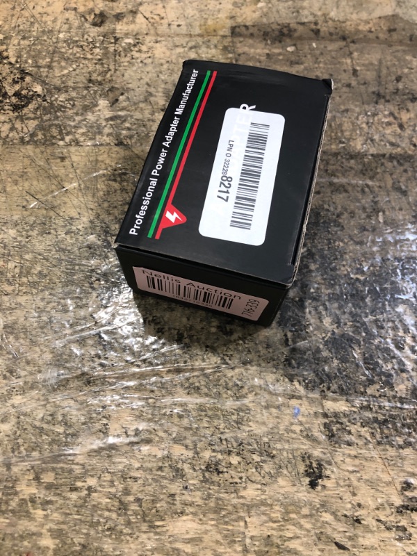 Photo 1 of 100V-240V to 24V 1A AC/DC Switching Power Supply Adapter with 5 Selectable Adapter Plugs