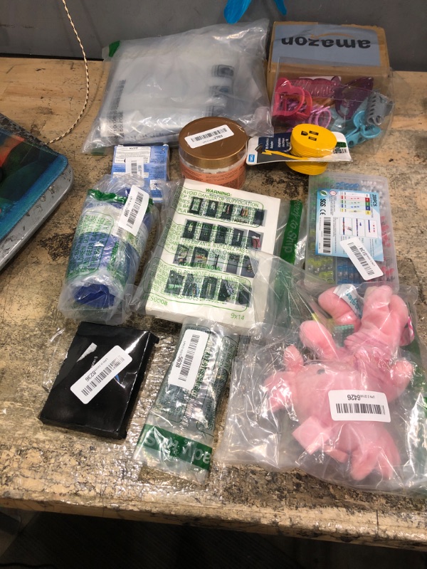 Photo 1 of **FINAL SALE BUNDLE OF MISCELLANEOUS ITEMS NON-REFUNDABLE**