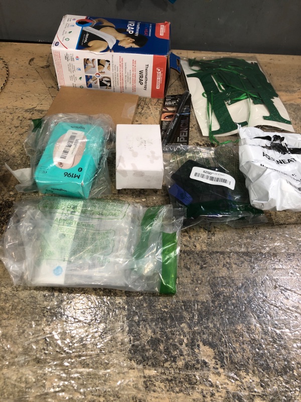 Photo 1 of **FINAL SALE BUNDLE OF MISCELLANEOUS ITEMS NON-REFUNDABLE**