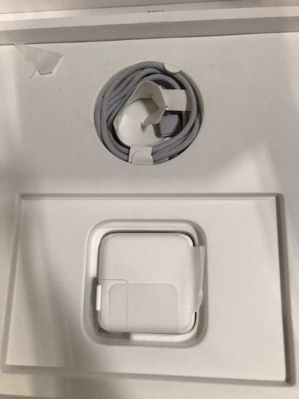 Photo 1 of ***MAC IS LOCKED*** NON-REFUNDABLE! Parts Only.
Apple MacBook Air Laptop with M4 chip with 10?core CPU and 10?core GPU: Built for Apple Intelligence, 13-inch Liquid Retina XDR Display, 16GB Unified Memory, 512GB SSD Storage; Space Black