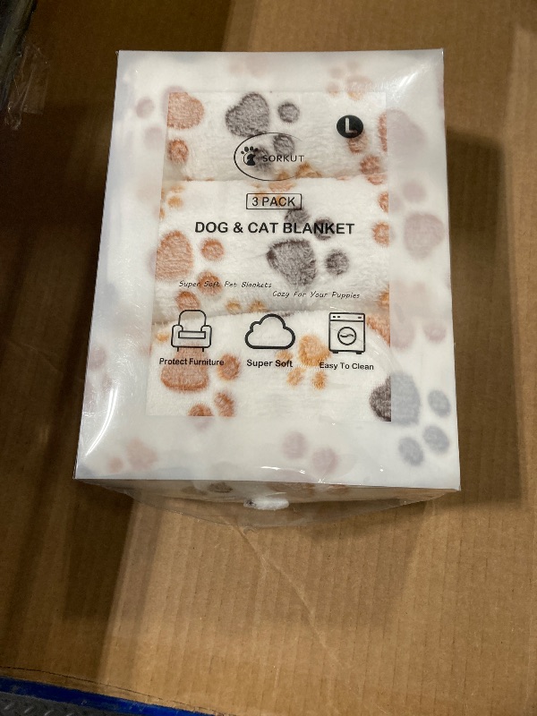 Photo 1 of 1 Pack 3 Puppy Dog Blankets Super Soft Warm Sleep Mat Fluffy Premium Fleece Pet Blanket Flannel Throw for Dog Puppy Cat - White Paw Print Large(40"x30")