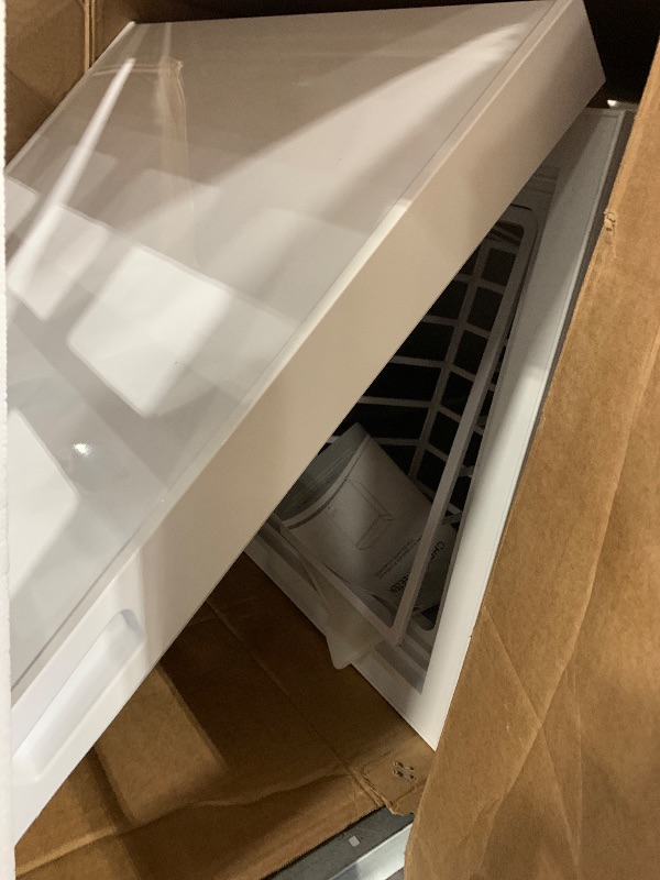 Photo 1 of ***POWERS ON***EUASOO 5 Cu.Ft Chest Freezer with a Removable Basket 7 Gears Adjustable Temperature Control(-18°F to -46°F), Deep Compact Freezer for Garage, Office, Basement, House, Kitchen, Shop, RVs-White